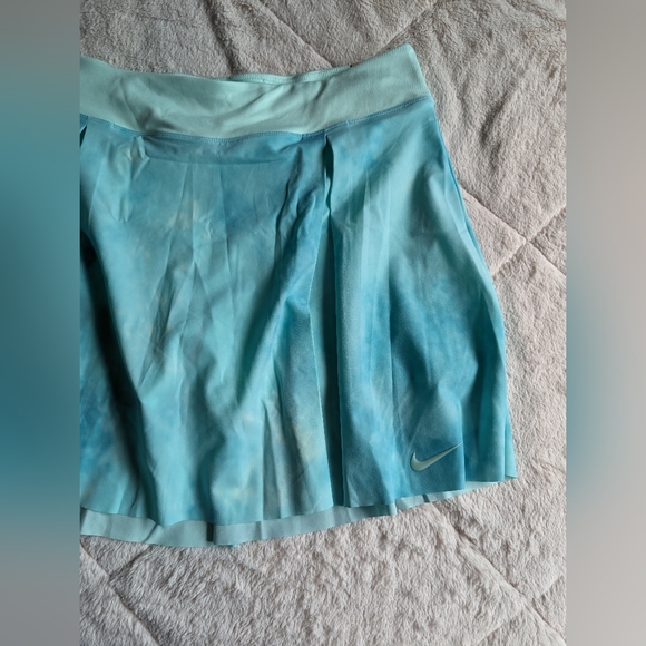 New Nike skort - Picture 5 of 9